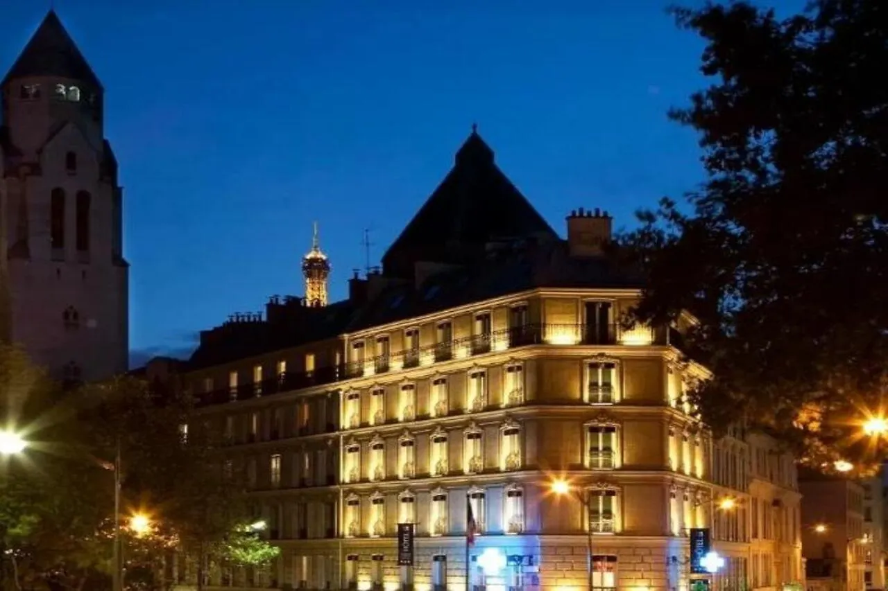 Marceau Champs-Elysees Paris 3*,