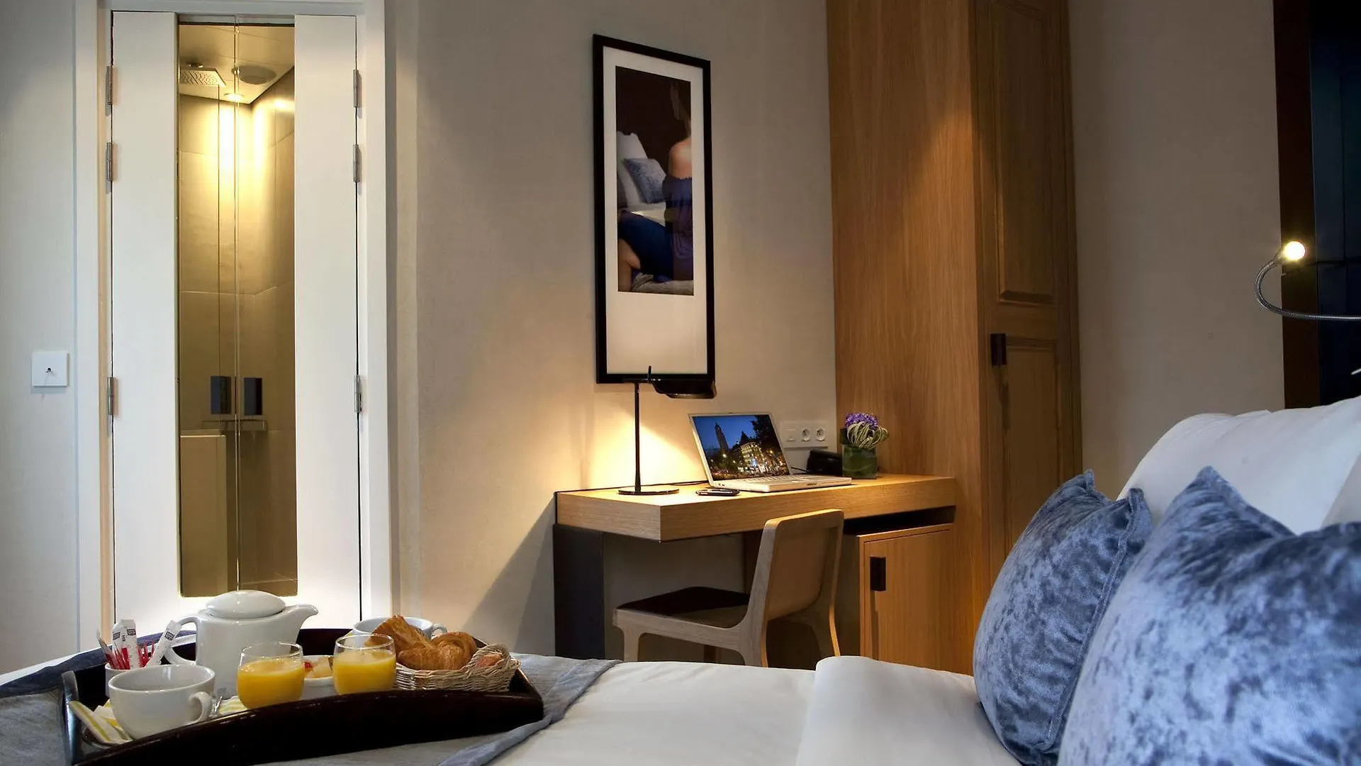 Hotel Marceau Champs-Elysees Paris